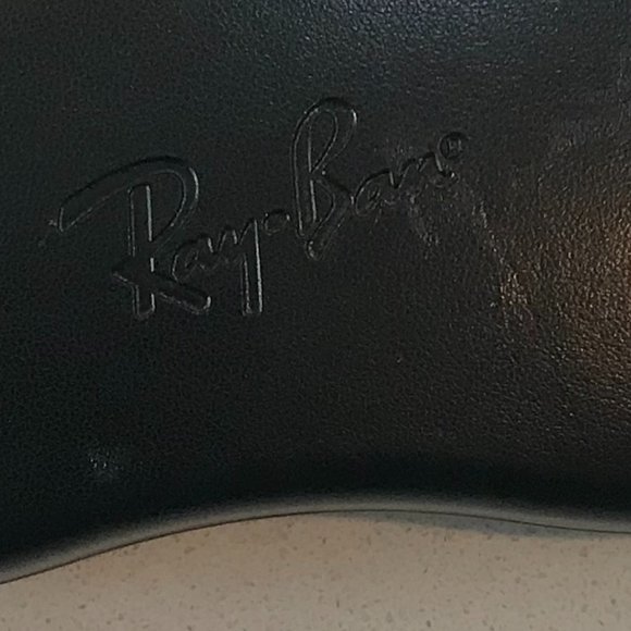 RAY-BAN Clamshell Eye Glass Case - Picture 4 of 4